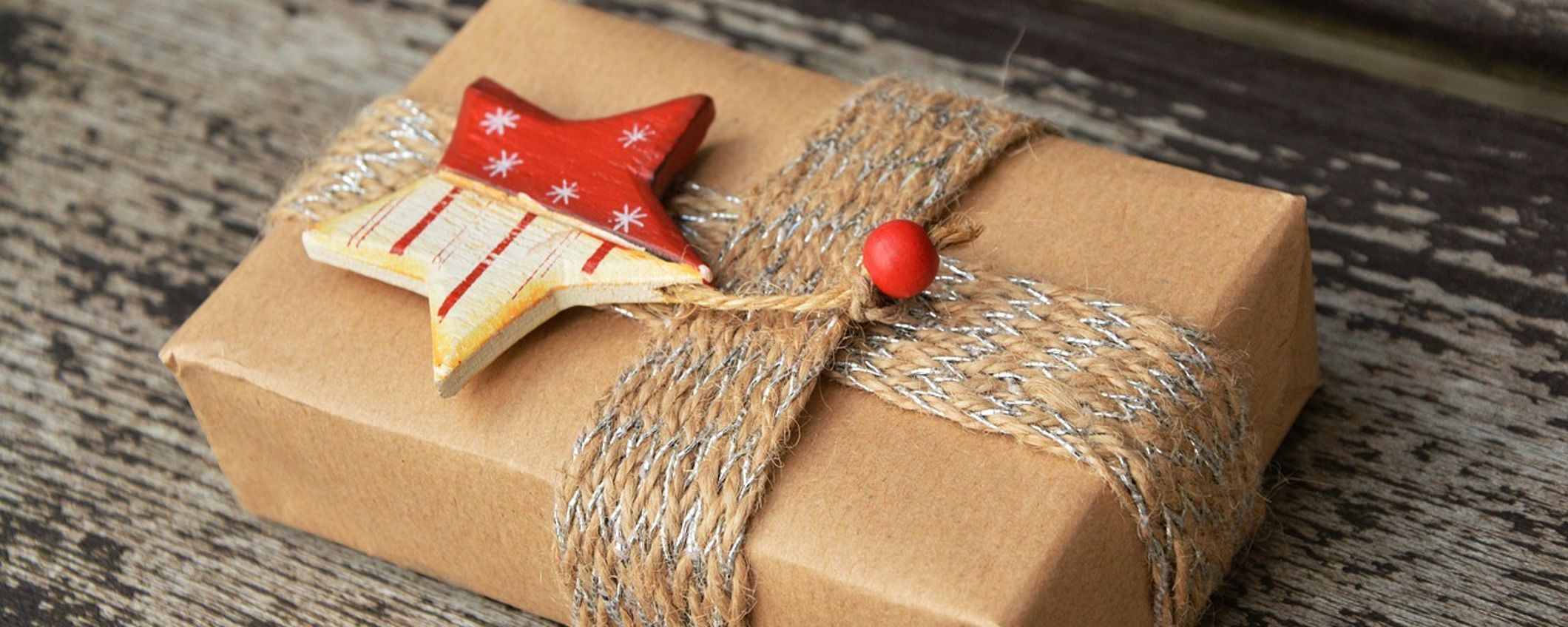 gift-1760869_1280.jpg